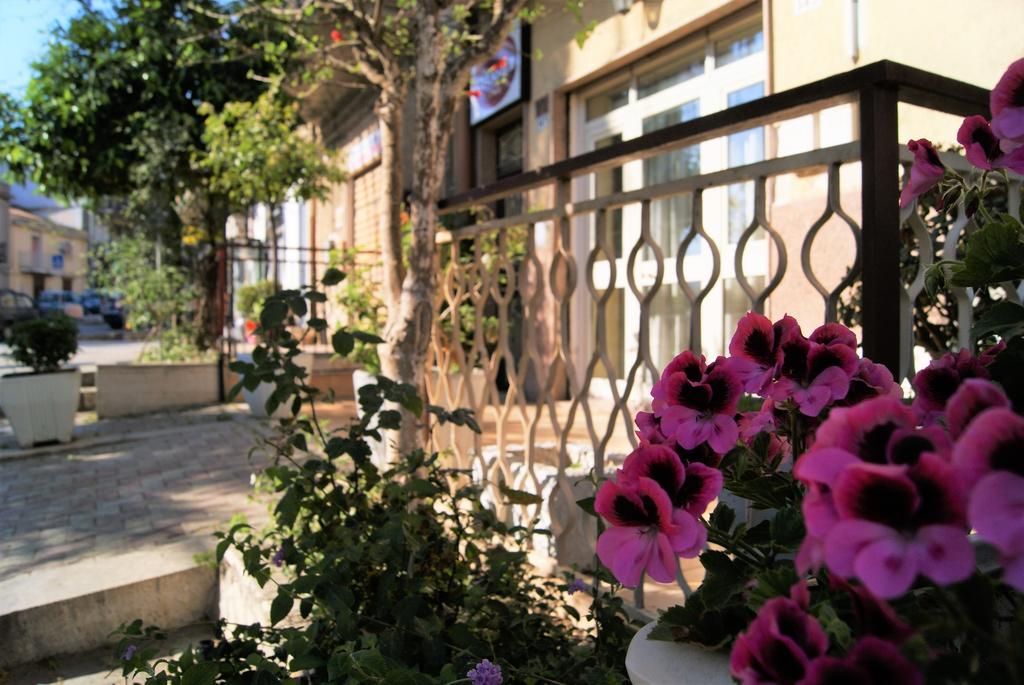 Oleaster - Rooms & Apartments Bolognetta エクステリア 写真